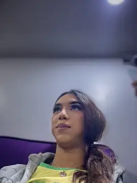 Nikol Rang   online show from 9, 10, 2025