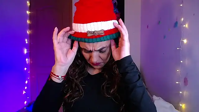 Snapshot of Lu_perez chatting on 17, 12, 2025 Lu perez online show from 17, 12, 2025