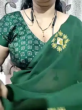 Snapshot of bhuvana555 chatting on 17, 12, 2024 bhuvana555 online show from 17, 12, 2024