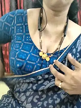 Snapshot of bhuvana555 chatting on 2, 11, 2025 bhuvana555 online show from 2, 11, 2025