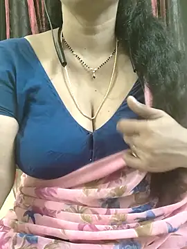 Snapshot of bhuvana555 chatting on 12, 11, 2025 bhuvana555 online show from 12, 11, 2025