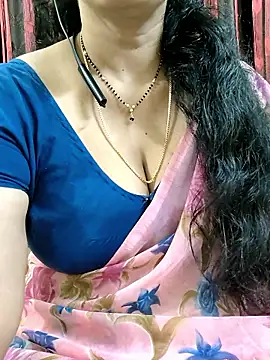 Snapshot of bhuvana555 chatting on 19, 11, 2025 bhuvana555 online show from 19, 11, 2025