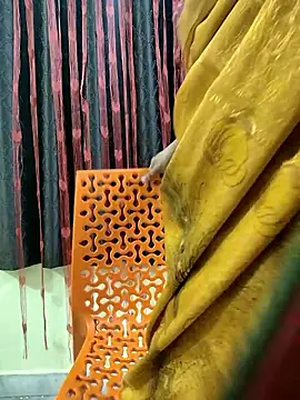 Snapshot of bhuvana555 chatting on 23, 11, 2025 bhuvana555 online show from 23, 11, 2025