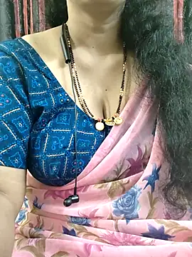 Snapshot of bhuvana555 chatting on 27, 11, 2025 bhuvana555 online show from 27, 11, 2025