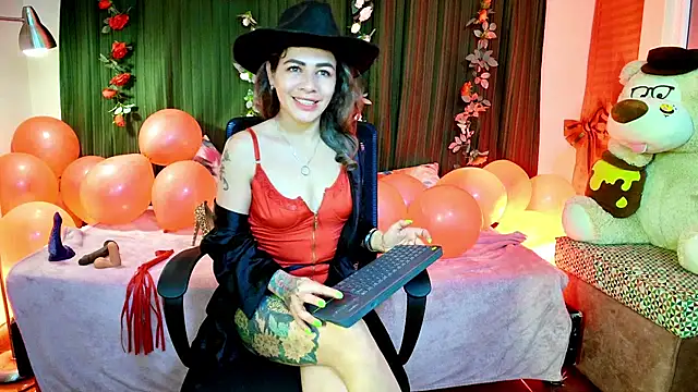 Snapshot of oriana_thomson2 chatting on 14, 2, 2025 oriana thomson2 online show from 14, 2, 2025