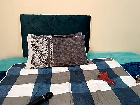 chloechrome online show from 20, 3, 2025