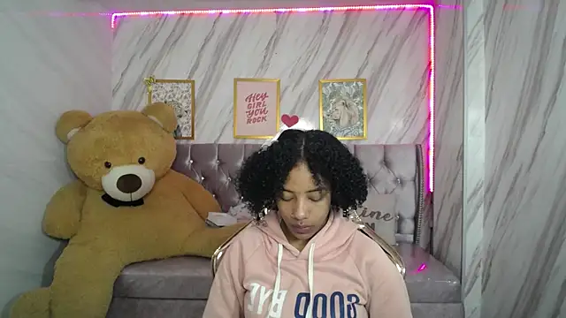 Violeth b online show from 19, 9, 2025