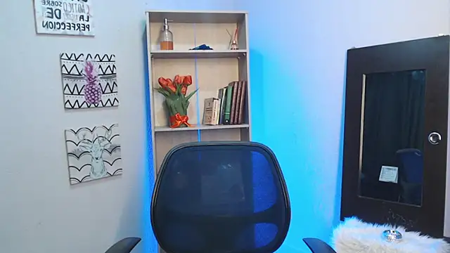 Jeam hot online show from 10, 1, 2025