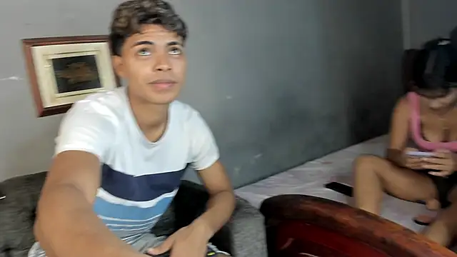 Snapshot of dafnezahiraa_ chatting on 27, 12, 2024 dafnezahiraa  online show from 27, 12, 2024