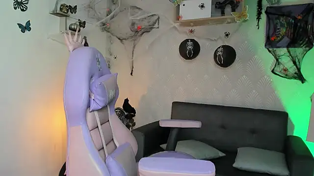 Alaia Love77 online show from 19, 10, 2025