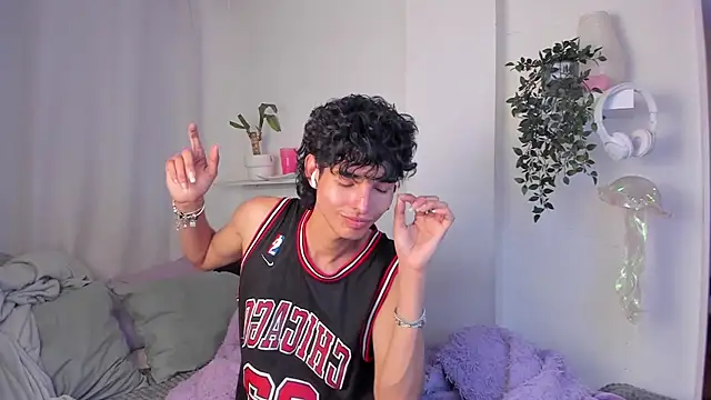 Snapshot of santy-kitty chatting on 14, 2, 2026 santy-kitty online show from 14, 2, 2026