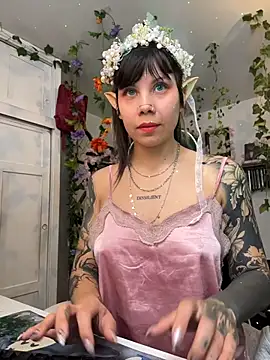 EemaHaruki online show from 31, 10, 2025