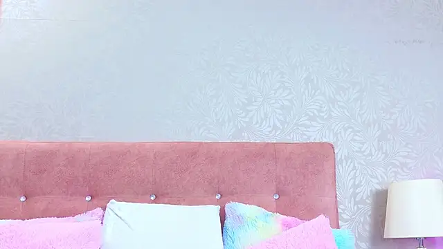 AlliciaKim online show from 16, 9, 2025