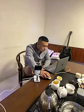 Snapshot of ShaoZian_1 chatting on 7, 11, 2025 ShaoZian 1 online show from 7, 11, 2025