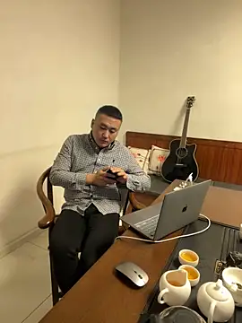 Snapshot of ShaoZian_1 chatting on 10, 11, 2025 ShaoZian 1 online show from 10, 11, 2025