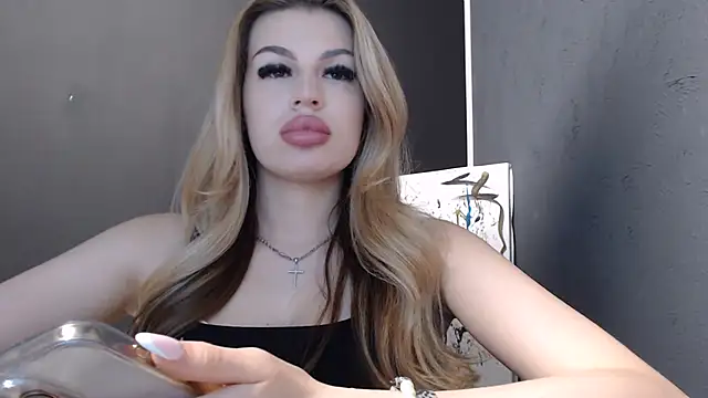 Snapshot of Your_Jessy chatting on 27, 7, 2026 Your Jessy online show from 27, 7, 2026