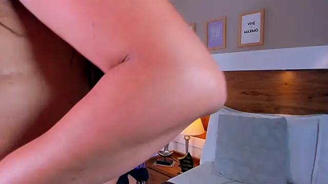 EmaBakker online show from 10, 2, 2026