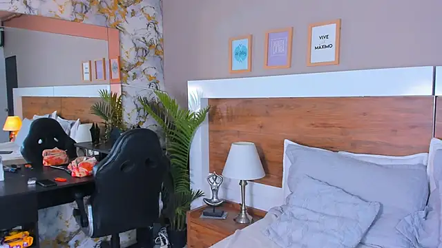 EmaBakker online show from 25, 3, 2026