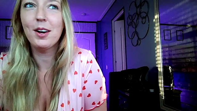 lucyallen4201 online show from 14, 2, 2025