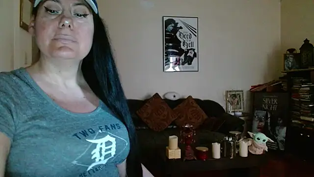 mandaloriangirls online show from 17, 4, 2026