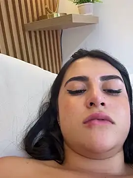 Snapshot of anniemorgan01 chatting on 21, 1, 2025 anniemorgan01 online show from 21, 1, 2025