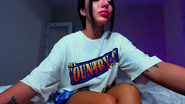 Snapshot of AddictedSabi chatting on 3, 11, 2025 AddictedSabi online show from 3, 11, 2025