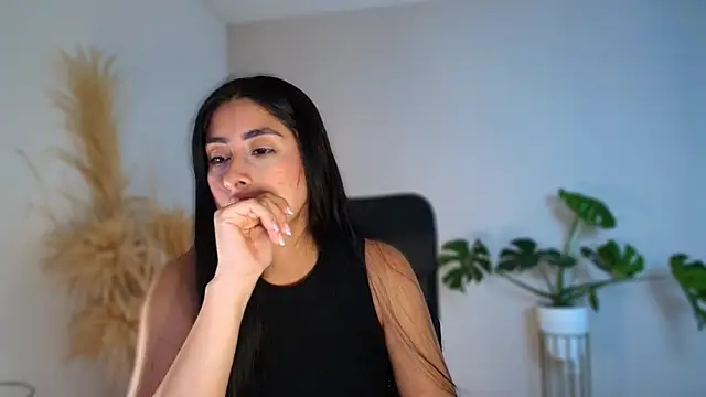 auroracaruso11 online show from 16, 4, 2026