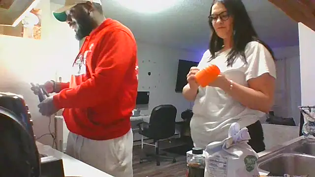 Stayinalive1992 online show from 31, 12, 2024