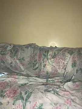 Layla-daloua online show from 21, 12, 2024