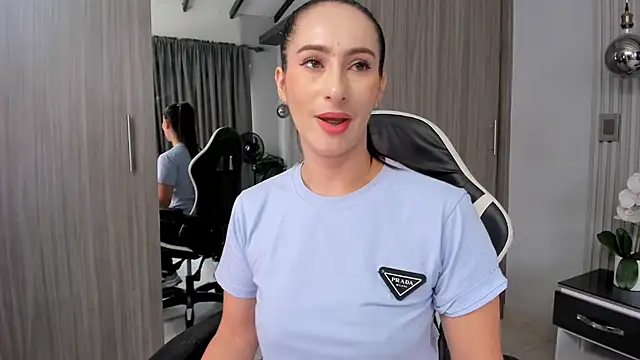 SaraGomez1 online show from 5, 6, 2026