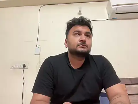 Snapshot of gauravgay93 chatting on 17, 2, 2025 gauravgay93 online show from 17, 2, 2025