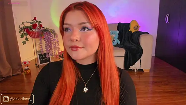 DAKOTA LOVEE online show from 23, 4, 2026