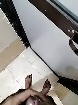 Snapshot of sanju599 chatting on 14, 12, 2024 sanju599 online show from 14, 12, 2024