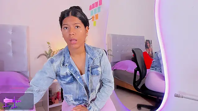 Snapshot of NiaBlanco chatting on 9, 1, 2026 NiaBlanco online show from 9, 1, 2026