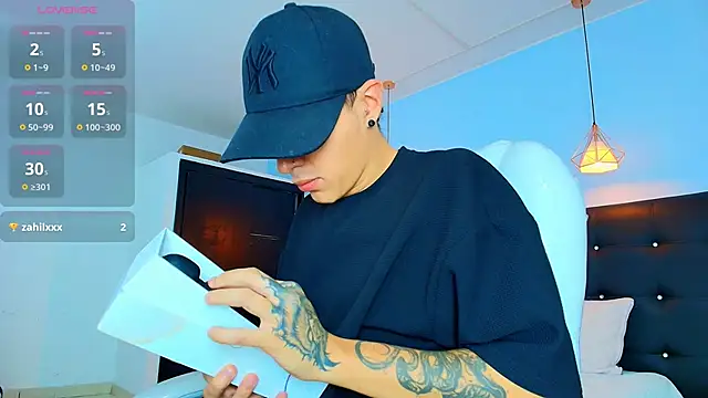 Lobo 17  online show from 3, 10, 2025