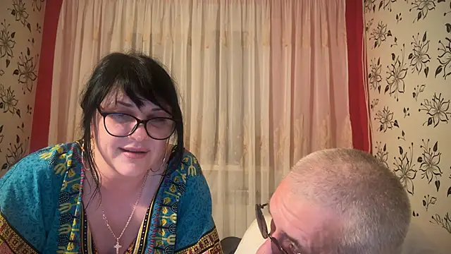 Snapshot of StellarTeam chatting on 2, 3, 2025 StellarTeam online show from 2, 3, 2025