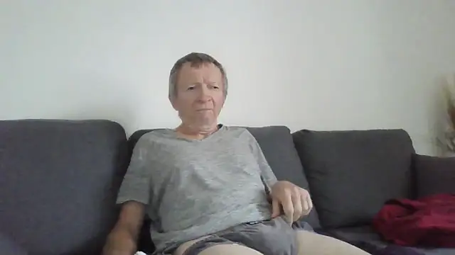 Snapshot of naturiste974 chatting on 18, 5, 2026 naturiste974 online show from 18, 5, 2026