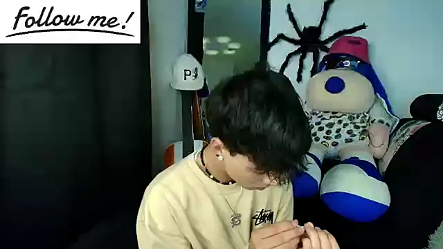 Snapshot of twink_sebas_ chatting on 10, 12, 2024 twink sebas online show from 10, 12, 2024