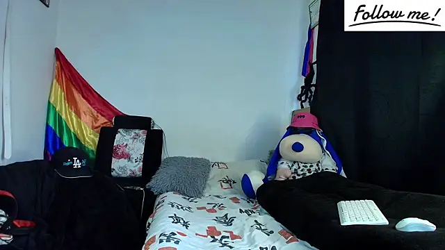 Snapshot of twink_sebas_ chatting on 14, 12, 2024 twink sebas online show from 14, 12, 2024