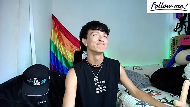 Snapshot of twink_sebas_ chatting on 14, 12, 2024 twink sebas online show from 14, 12, 2024