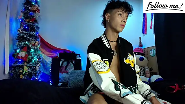 Snapshot of twink_sebas_ chatting on 17, 12, 2024 twink sebas online show from 17, 12, 2024