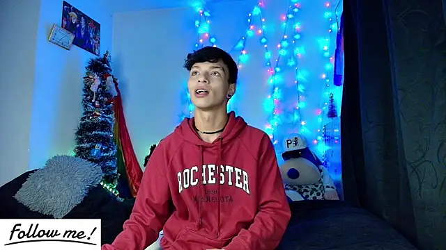 Snapshot of twink_sebas_ chatting on 1, 1, 2025 twink sebas online show from 1, 1, 2025