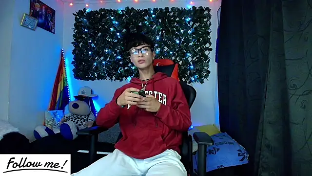 Snapshot of twink_sebas_ chatting on 11, 1, 2025 twink sebas online show from 11, 1, 2025