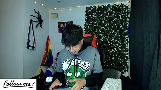 Snapshot of twink_sebas_ chatting on 18, 1, 2025 twink sebas online show from 18, 1, 2025