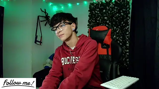 Snapshot of twink_sebas_ chatting on 22, 1, 2025 twink sebas online show from 22, 1, 2025