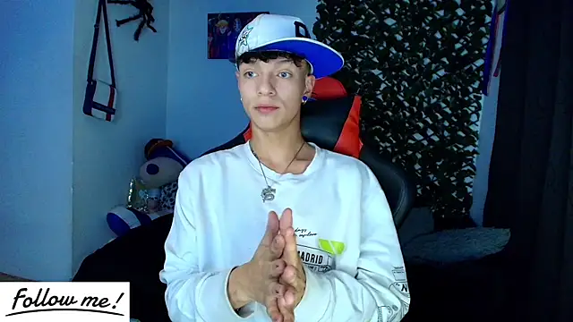 Snapshot of twink_sebas_ chatting on 31, 1, 2025 twink sebas online show from 31, 1, 2025