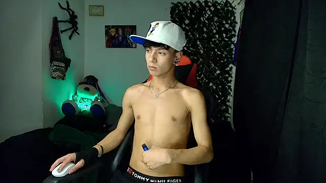 Snapshot of twink_sebas_ chatting on 9, 2, 2025 twink sebas online show from 9, 2, 2025