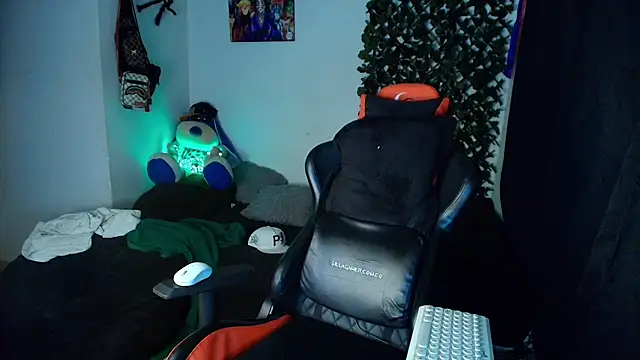 Snapshot of twink_sebas_ chatting on 9, 2, 2025 twink sebas online show from 9, 2, 2025