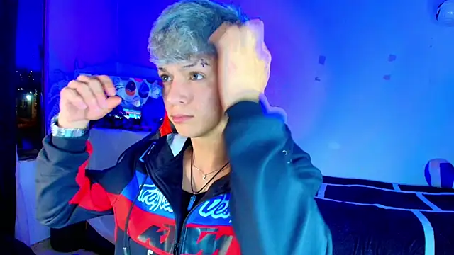 Snapshot of twink_sebas_ chatting on 28, 11, 2025 twink sebas online show from 28, 11, 2025