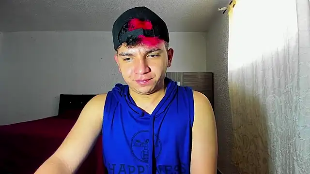 Snapshot of Danielbluestar chatting on 13, 1, 2025 Danielbluestar online show from 13, 1, 2025